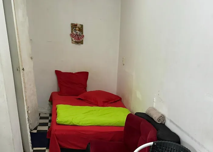 Manana House